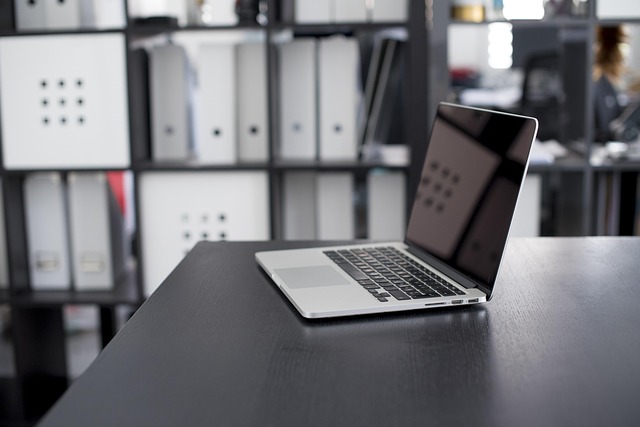 Jak technologia zmienia sposób prowadzenia małych firm? - 2 2025